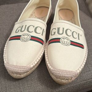 NEW Gucci White Canvas Espadrilles Round Toe Flats Shoes